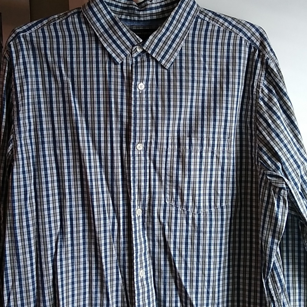 Banana Republic Button Down Shirt
